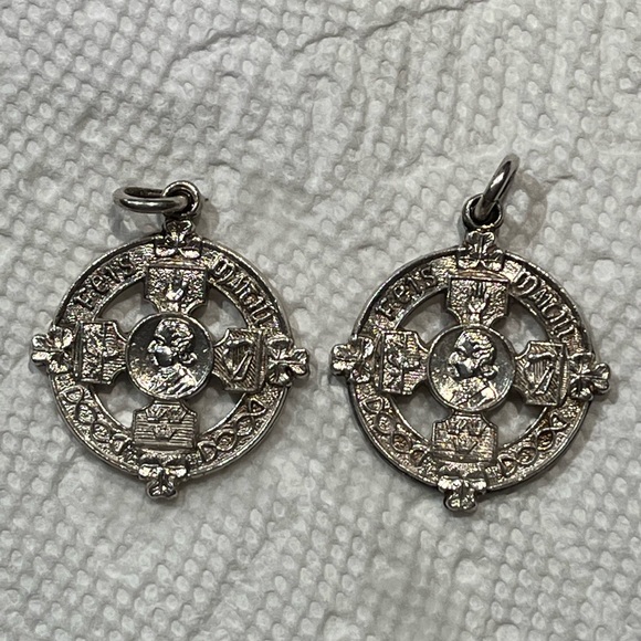 2 Antique silver Irish feis fobs/medals from Corks maitui music/drama festival - Picture 5 of 9